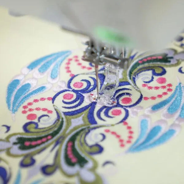 Memory Craft 9850LE Sewing & Embroidery Machine