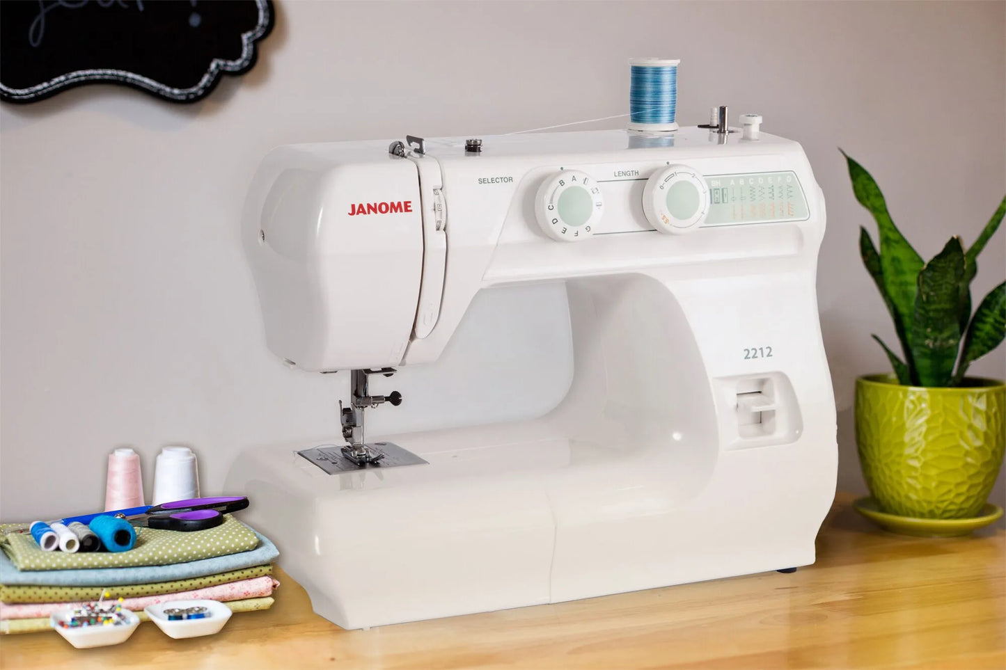 Janome 2212 Sewing Machine