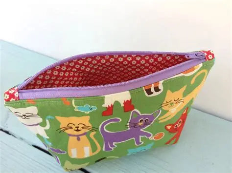 Beginner Sewing 103 – Lined Zipper Pouch Class